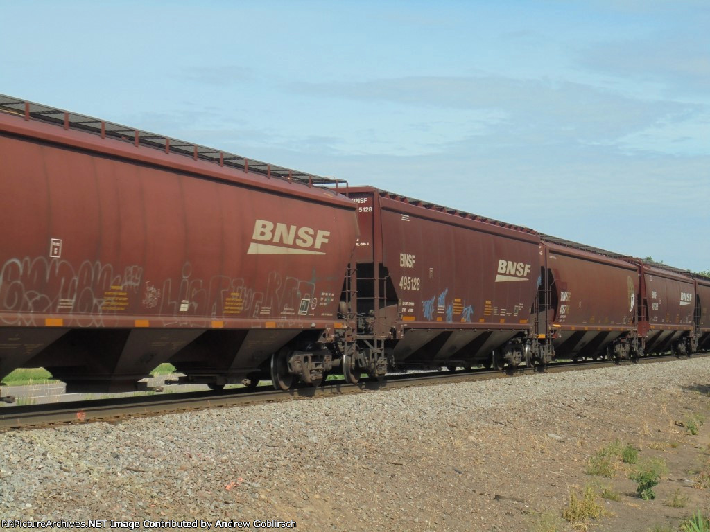 BNSF 495128 + 478706